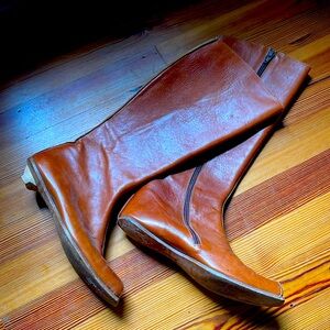 Handmade vintage Cydwoq boots. 38